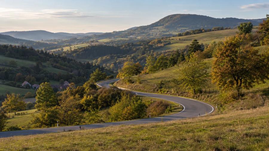Bílé Karpaty z Luhačovic — krajina na trase