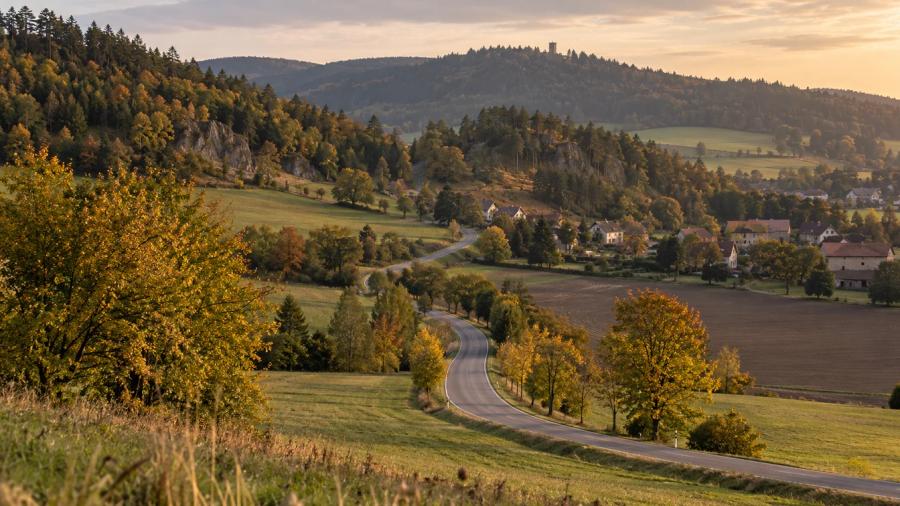 Z Mlečic do Zbiroha — krajina na trase