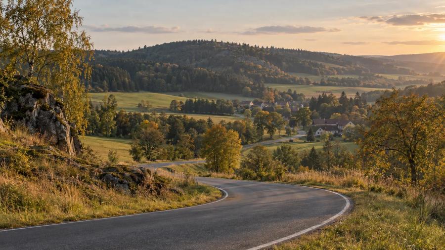 Krajem zámků od Valče po Teplou — krajina na trase